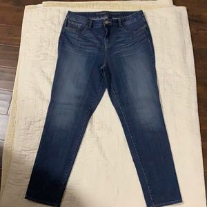 Chico’s “so slimming girlfriend ankle” 1.5R